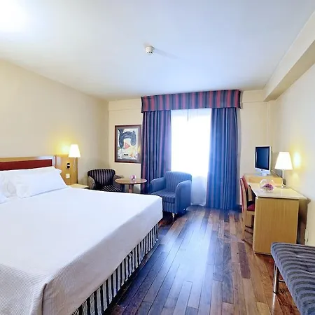 Nh Balboa 4*