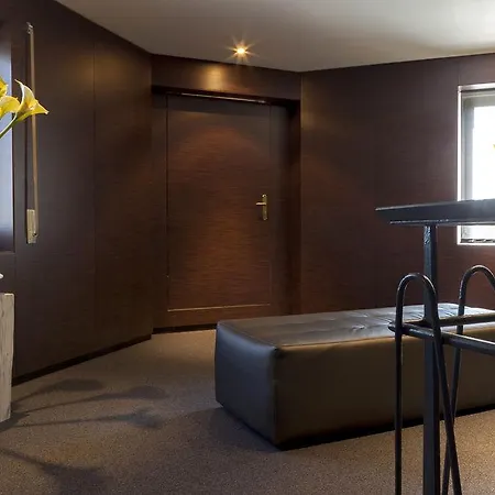 Hotel Ac Carlton By Marriott Madrid