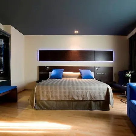 Nh Tablas Hotel 4*
