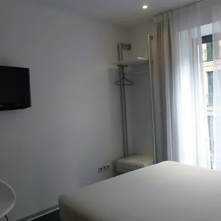 Mayerling Hotel *
