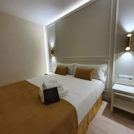 Le Petit Palue-opera 3* Madrid