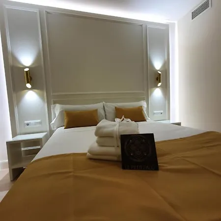 Le Petit Palue-opera Guest house 3*