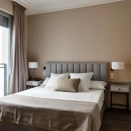 Ayala 63 - The Arc Collection Apartment