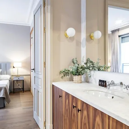 Apartment Ayala 63 - The Arc Collection