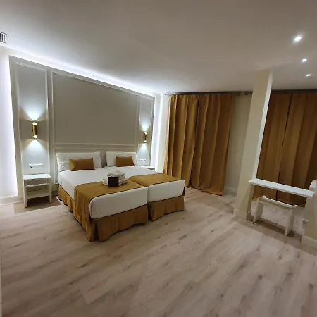 Le Petit Palue-opera Guest house Madrid