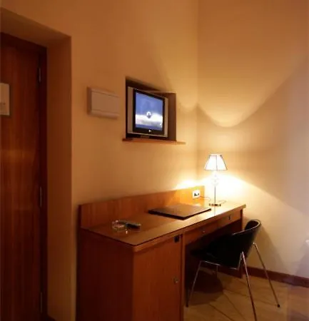 Otel Ateneo Puerta Del Sol 3*
