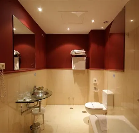 Ateneo Puerta Del Sol Otel
