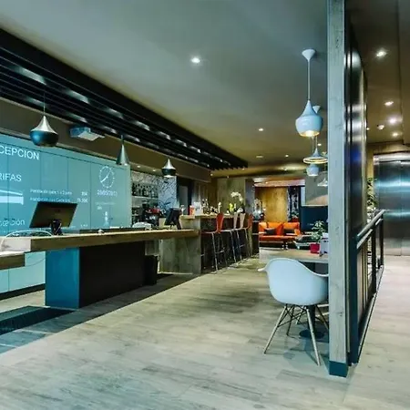 Ibis Styles Centro Maravillas 2*