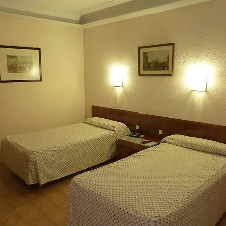 Hotel Gran Ingles - The Leading Of The World Madrid