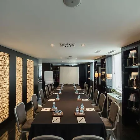 Vincci Via - 66 Hotel 4*
