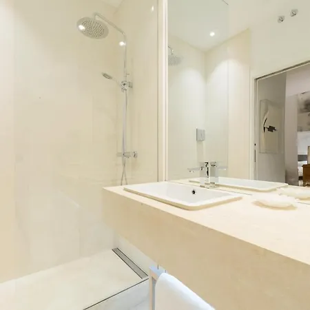 Charming Prado Luxury