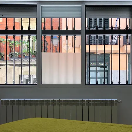 Brand New Studio Centro Historico, La Latina - Plaza Mayor Apartment *