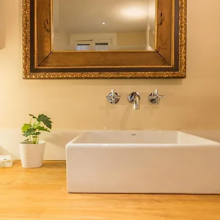 Mit House San Anton Ii En * Madrid