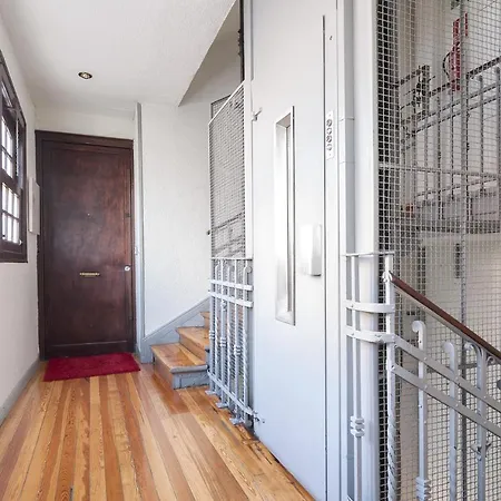 Mit House Santa Barbara Ii En * Madrid
