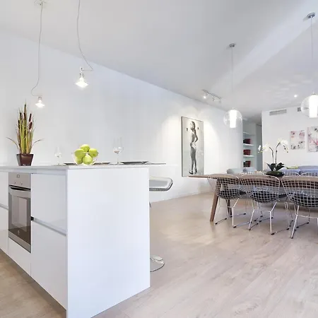 Mit House Santa Barbara Ii En Apartamento
