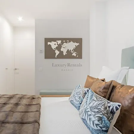 Charming 1-bedroom In Stylish Retreat For 2, Alonso Martinez I Apartment