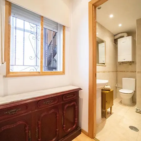 Apartamento Moderno En Edificio Clasico Del Centro Madrid