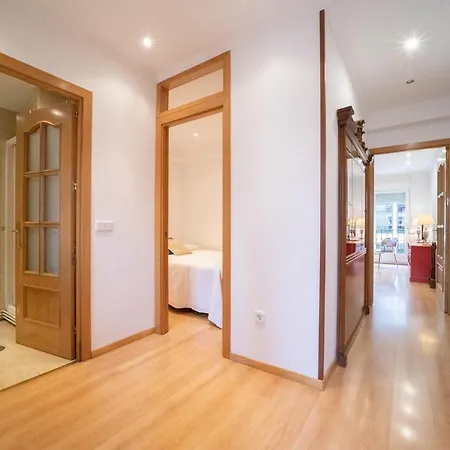 Apartamento Moderno En Edificio Clasico Del Centro Madrid