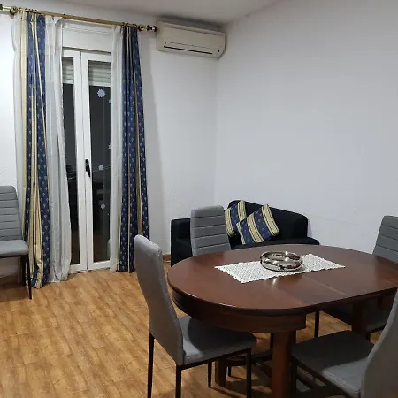 Apartment Atocha1 *