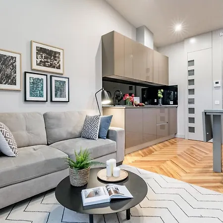 Sagasta Luxury Apartment