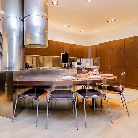 Luxury In La Latina By Batuecas Madrid