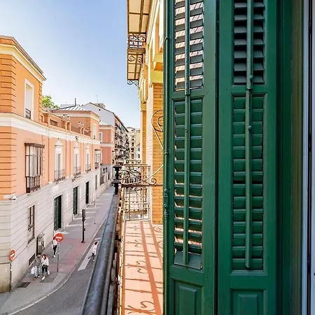 Luxury In La Latina By Batuecas Madrid