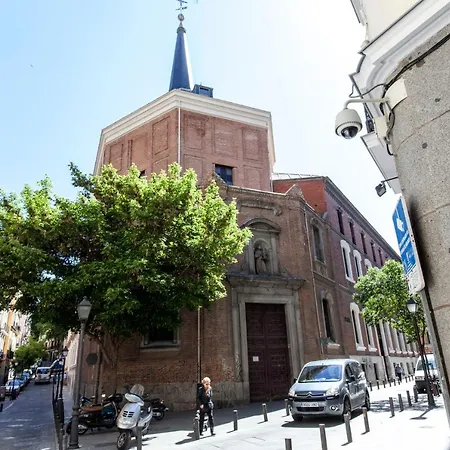 Day Chueca Centro Gran Via Sol Malasana Madrid