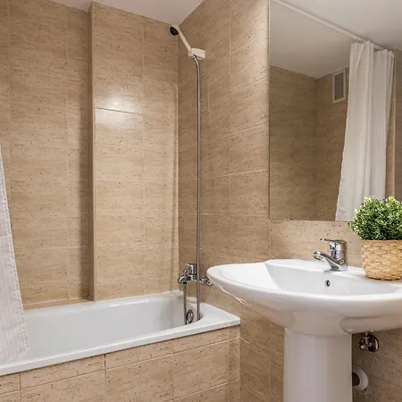 Bnbholder Terrace, Pool & Gym Las Tablas Apartment