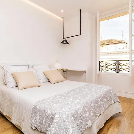 Unbeatable Views Of Puerta Del Sol By Batuecas Apartment