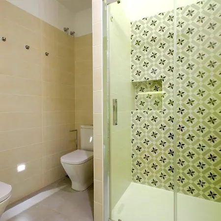 Prado - Madflats Collection * Madrid