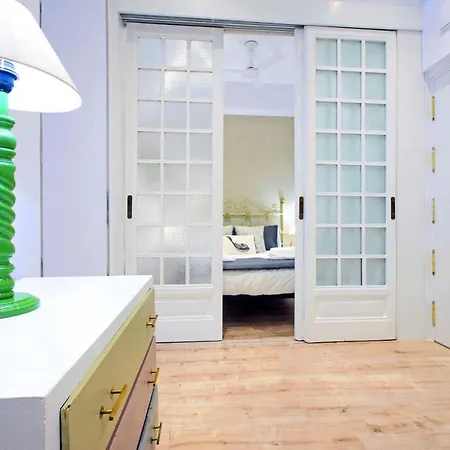 Reina Sofia Boutique I Apartment *