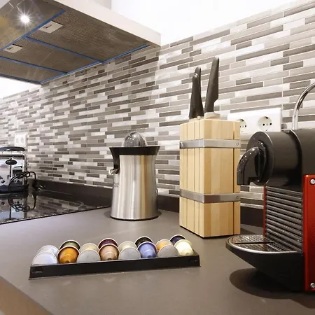 Reina Sofia Boutique I شقة