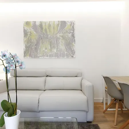 Plaza Del ángel By Madflats Collection Madri