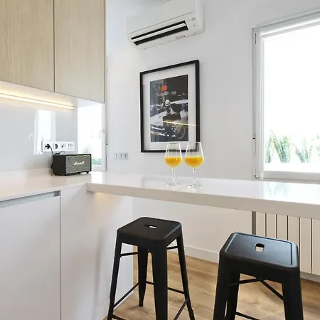 Latina Plaza Apartment *