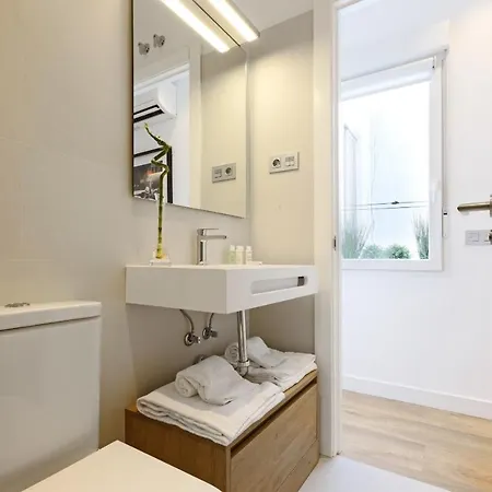 Latina Plaza Apartment *