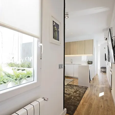 Latina Plaza Apartament Madryt