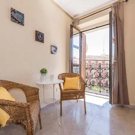 Boutique In The Heart Of Apartment *