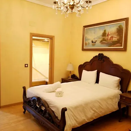 Calle Huertas Apartment