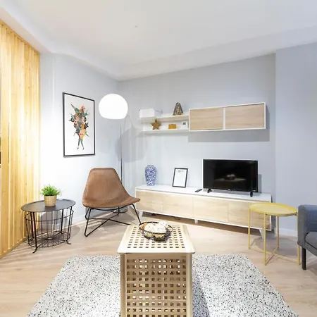 Dobohomes - Ona