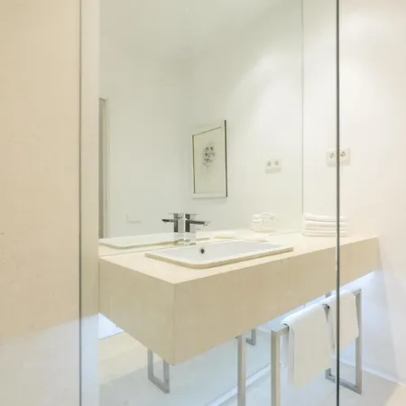 Charming Prado Luxury Apartment Madrid