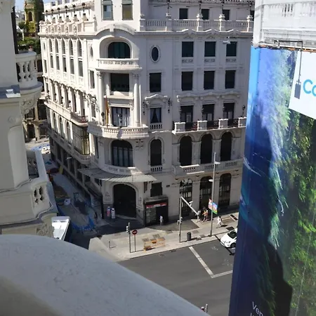 Lux Penthouse Gran Via Guest house Madrid