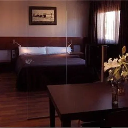 Tach Airport Hotell