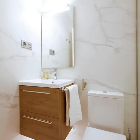 Tirso Apartment *