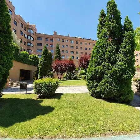 Precioso Estudio Conde Orgaz Apartment Madrid
