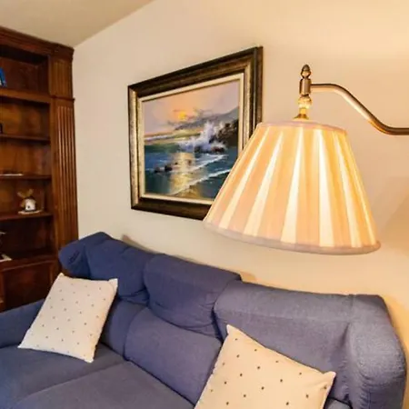 Residencial En Alquiler De Corta No Turistico