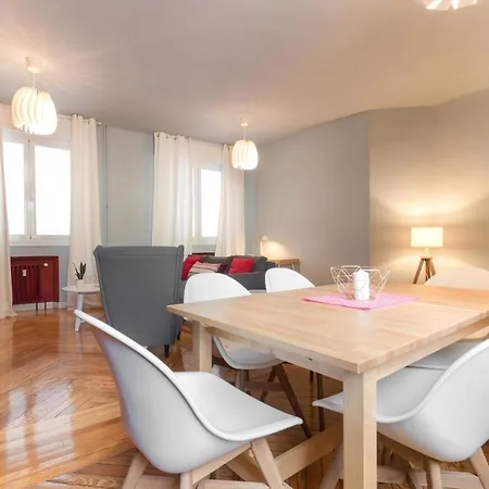Charming Gran Via Center Apartment *