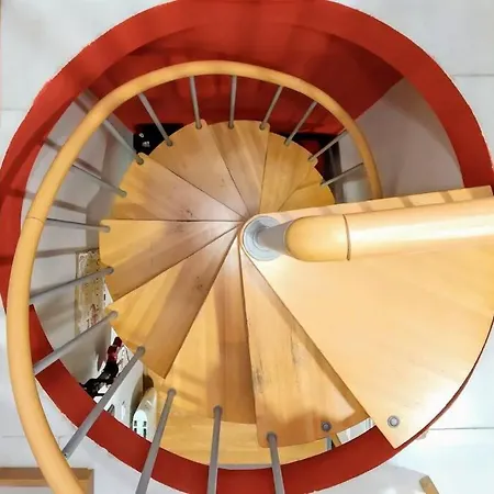 Loft Lα αղեiցմα Cαrթiղեҽríα ժҽ ѵҽղեαs Wifi & Metro Apartment Madrid