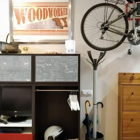 Loft Lα αղեiցմα Cαrթiղեҽríα ժҽ ѵҽղեαs Wifi & Metro Apartment Madrid