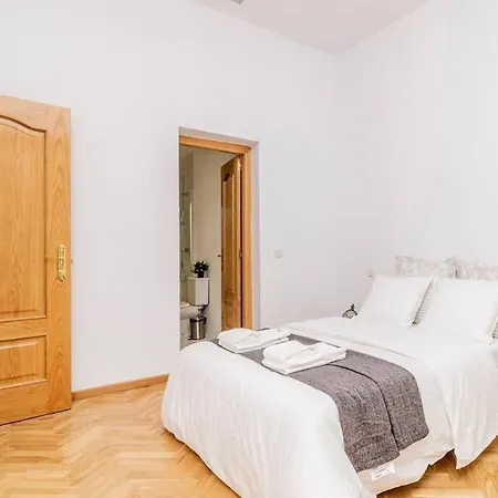 En Centro De Madrid, C/infantas 1-3 By Batuecas דירה *