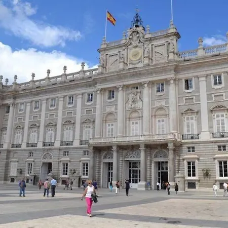 Apartment Sensacional Junto A Palacio Real By Batuecas